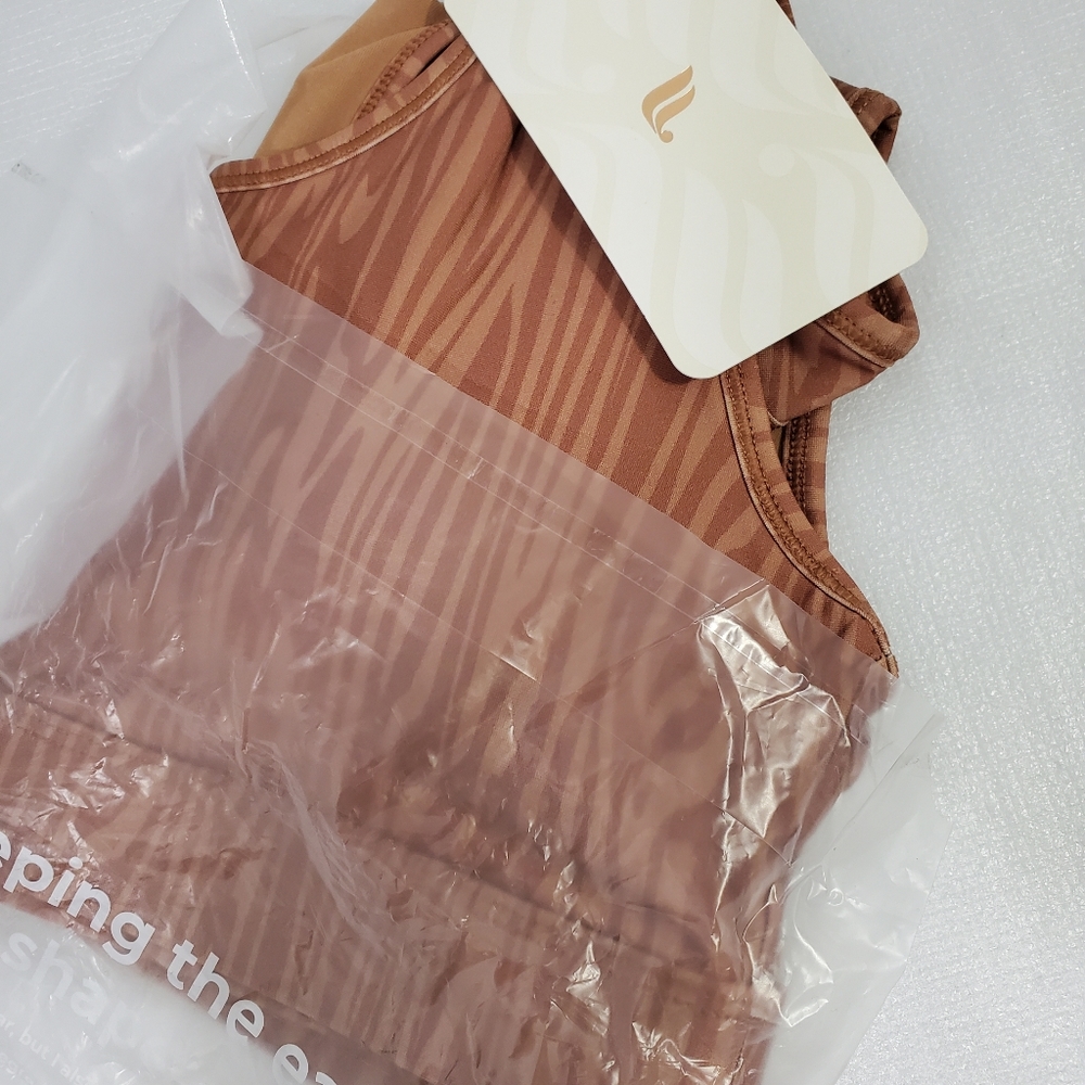 Fabletics | Sage Printed Medium Impact Sports Braw - image 7